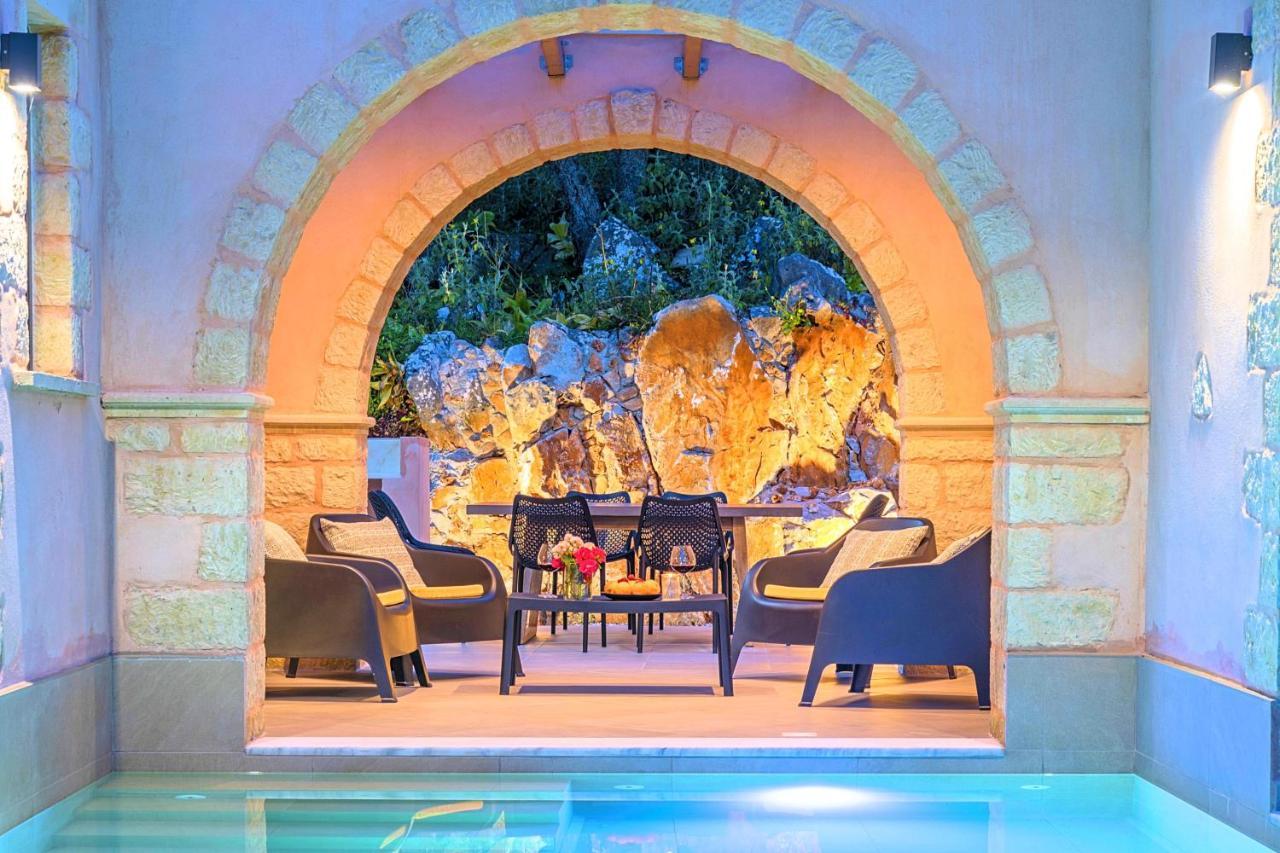 Villa Vardis Heated Pool Vryses 외부 사진