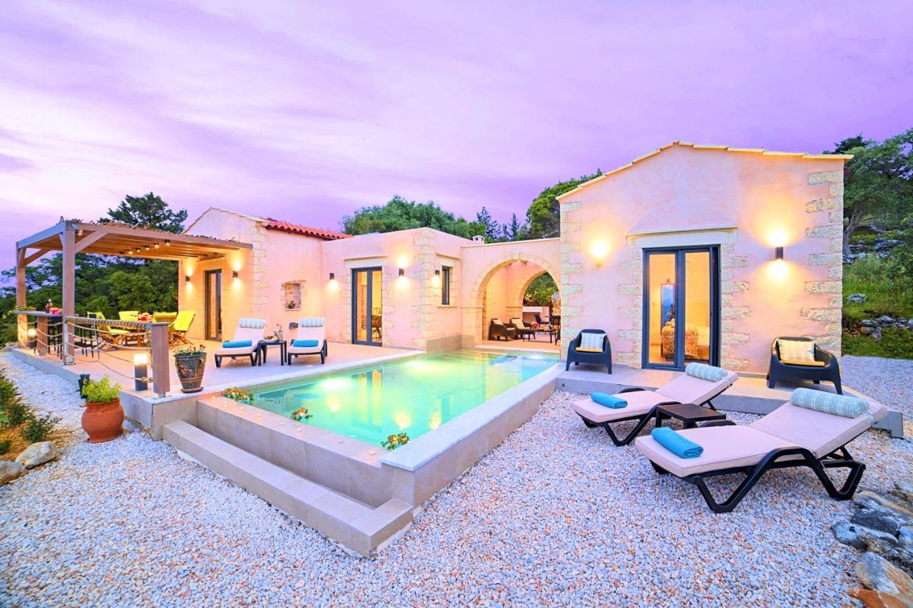 Villa Vardis Heated Pool Vryses 외부 사진
