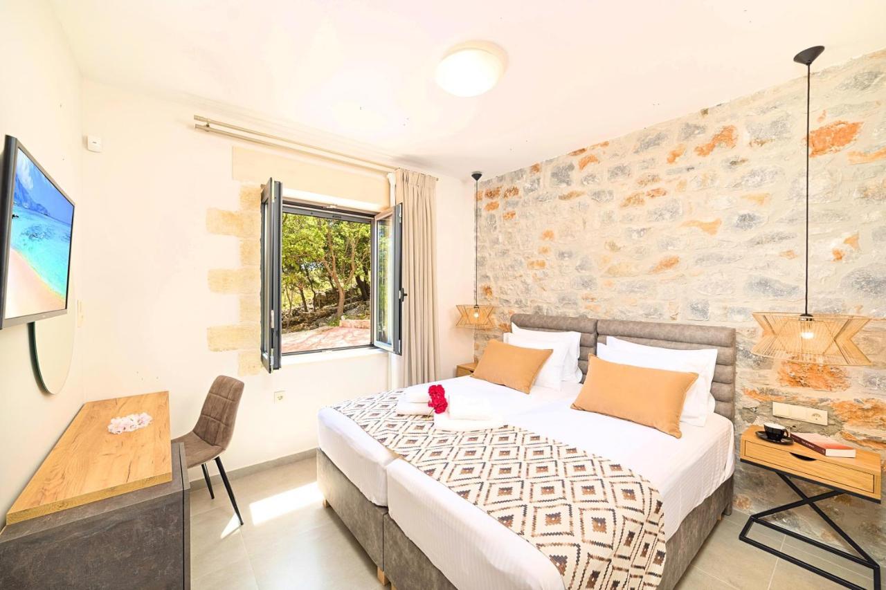 Villa Vardis Heated Pool Vryses 외부 사진
